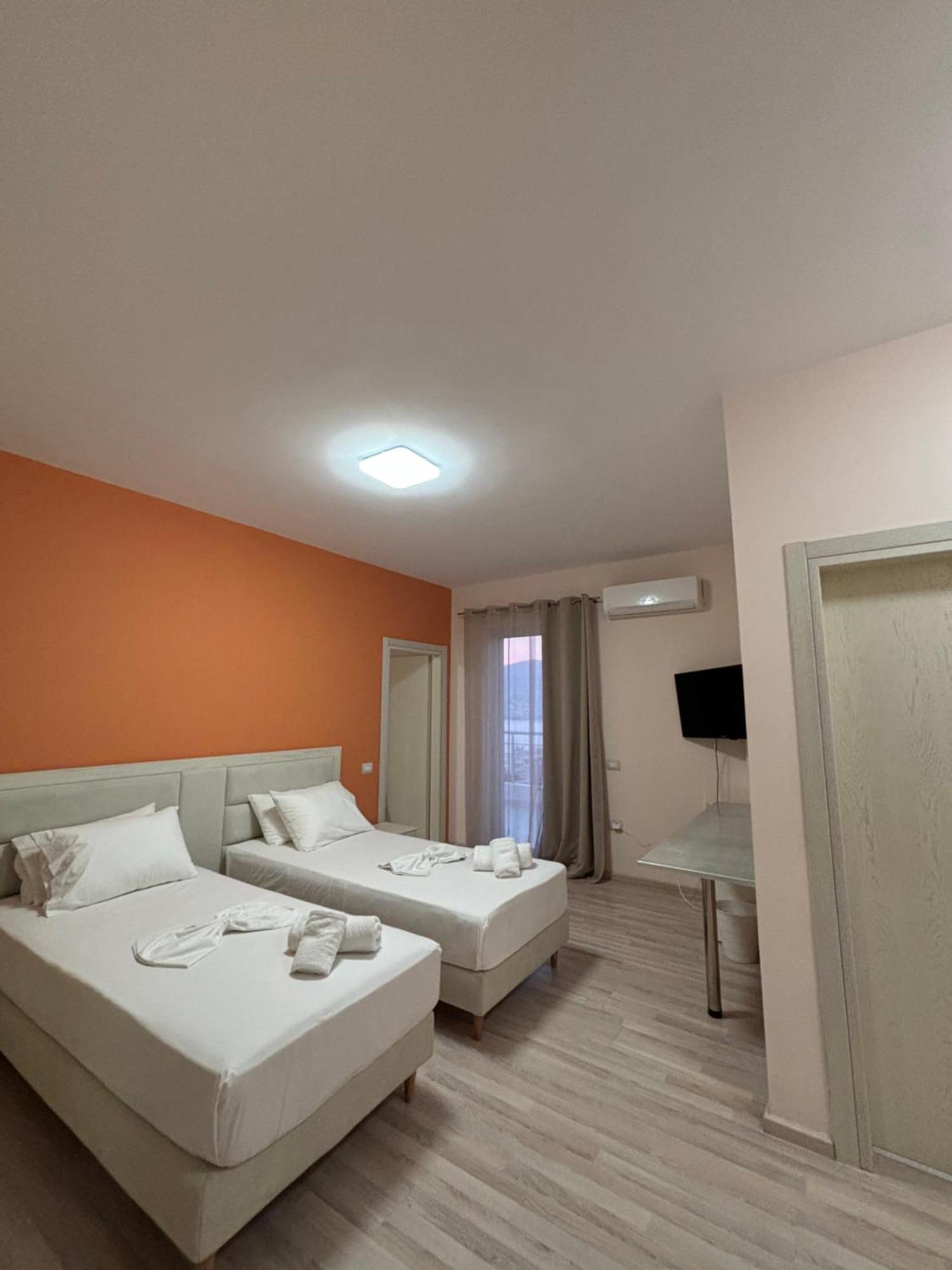 Vila -Te Golja Saranda Extérieur photo